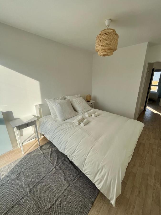 Modern And Bright Apartment Near Paris 拉古尔纳夫 外观 照片